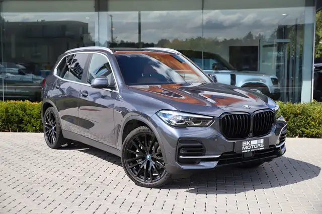 BMW X5 xDrive45e PHEV - Camera - Trekhaak - CarPlay - LED - Adaptive - Navi - DAB