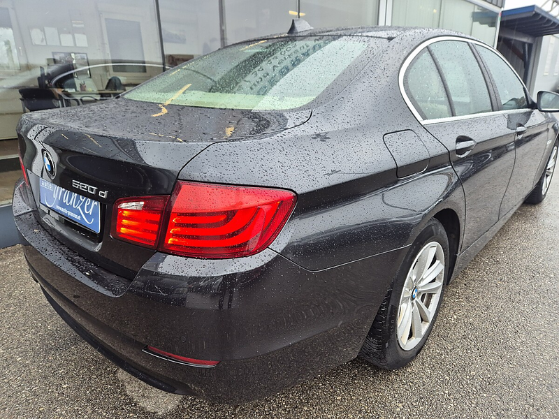 BMW 520 d — photo 8