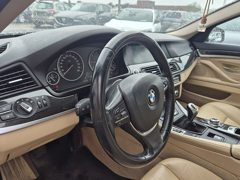 BMW 520 d — photo 10