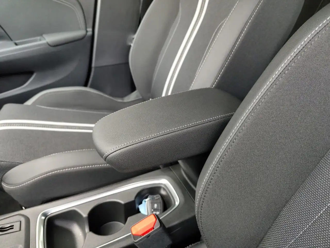 Opel Corsa F GS 1.2 Turbo 100PS Keyless LED Allwetter 20