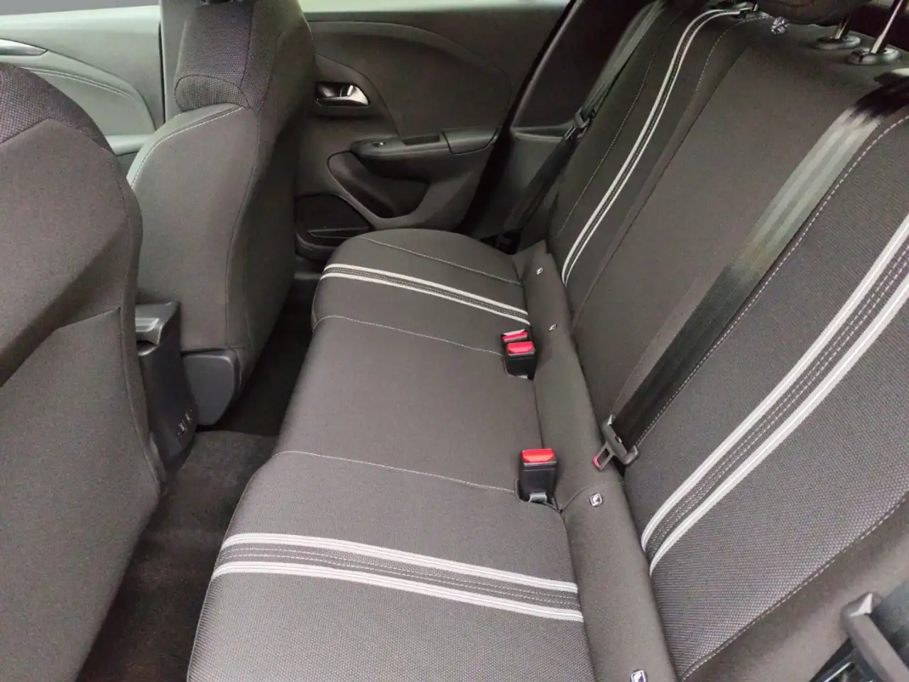 Opel Corsa F GS 1.2 Turbo 100PS Keyless LED Allwetter 10