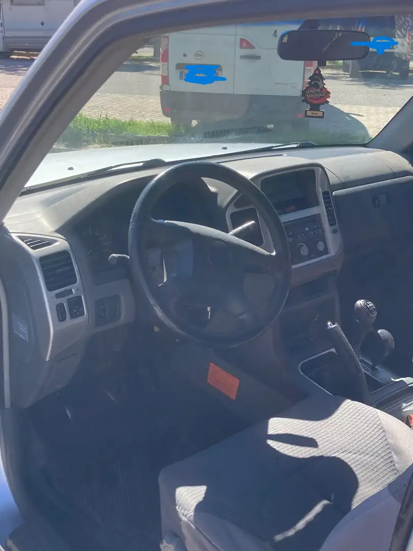 Mitsubishi Pajero Pajero 3p 2.5 tdi GLS-1 115cv Plateado - 2