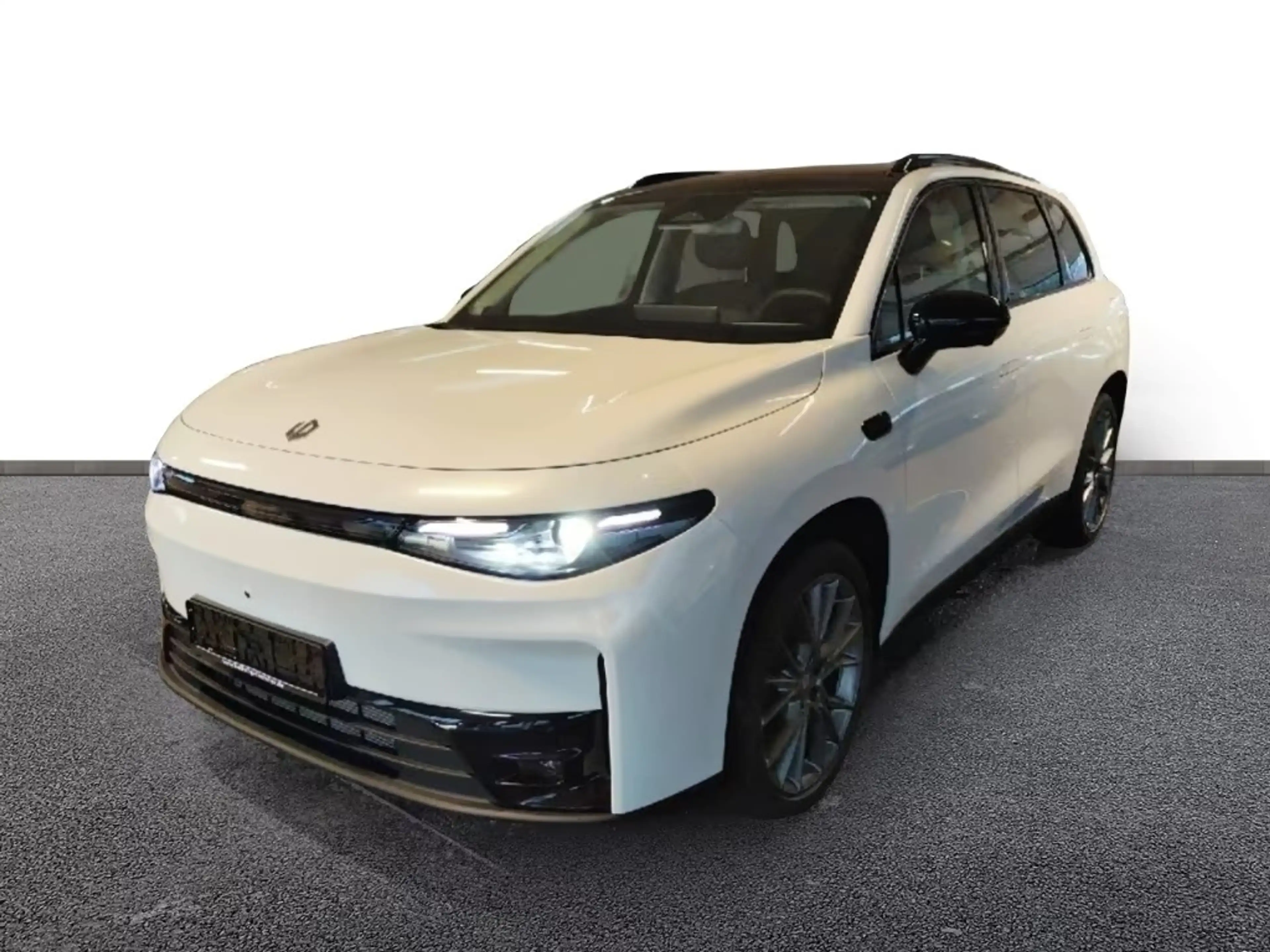 Leapmotor C10 REEV Design ACC+LED+Navi+Pano+SD+LM — photo 2