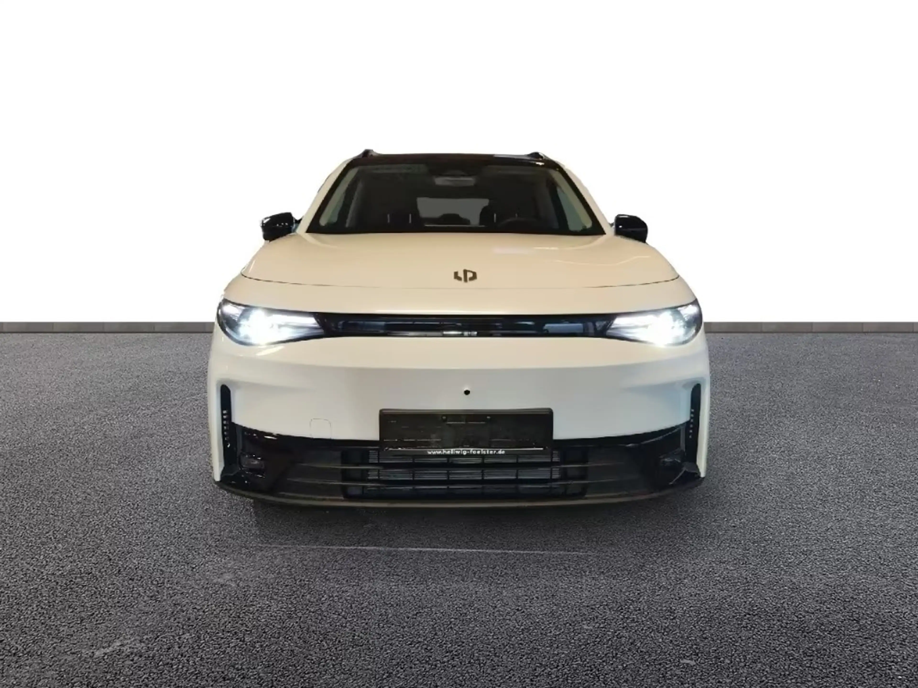 Leapmotor C10 REEV Design ACC+LED+Navi+Pano+SD+LM — photo 3