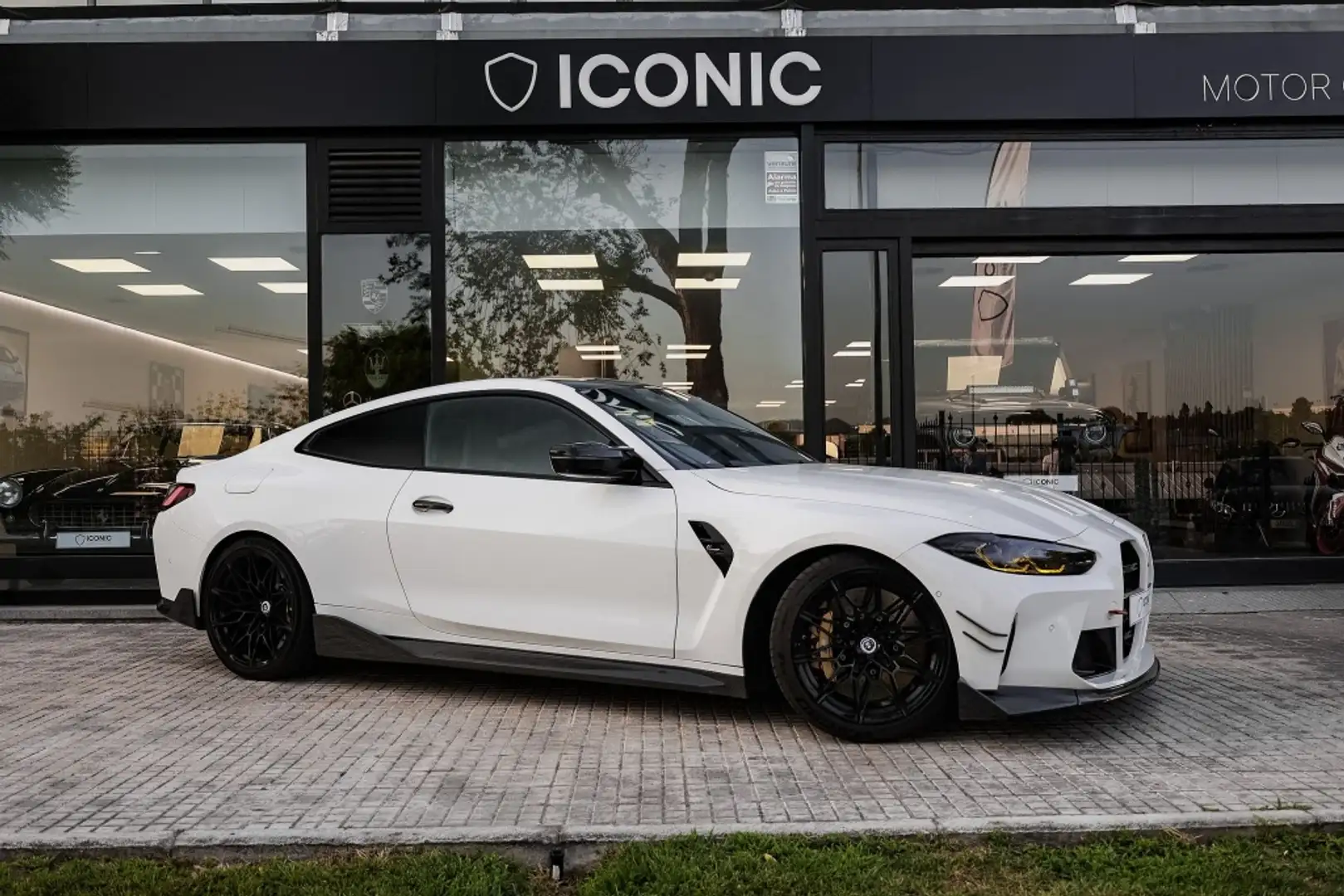 BMW M4 Coupé Competition xDrive Blanc - 1