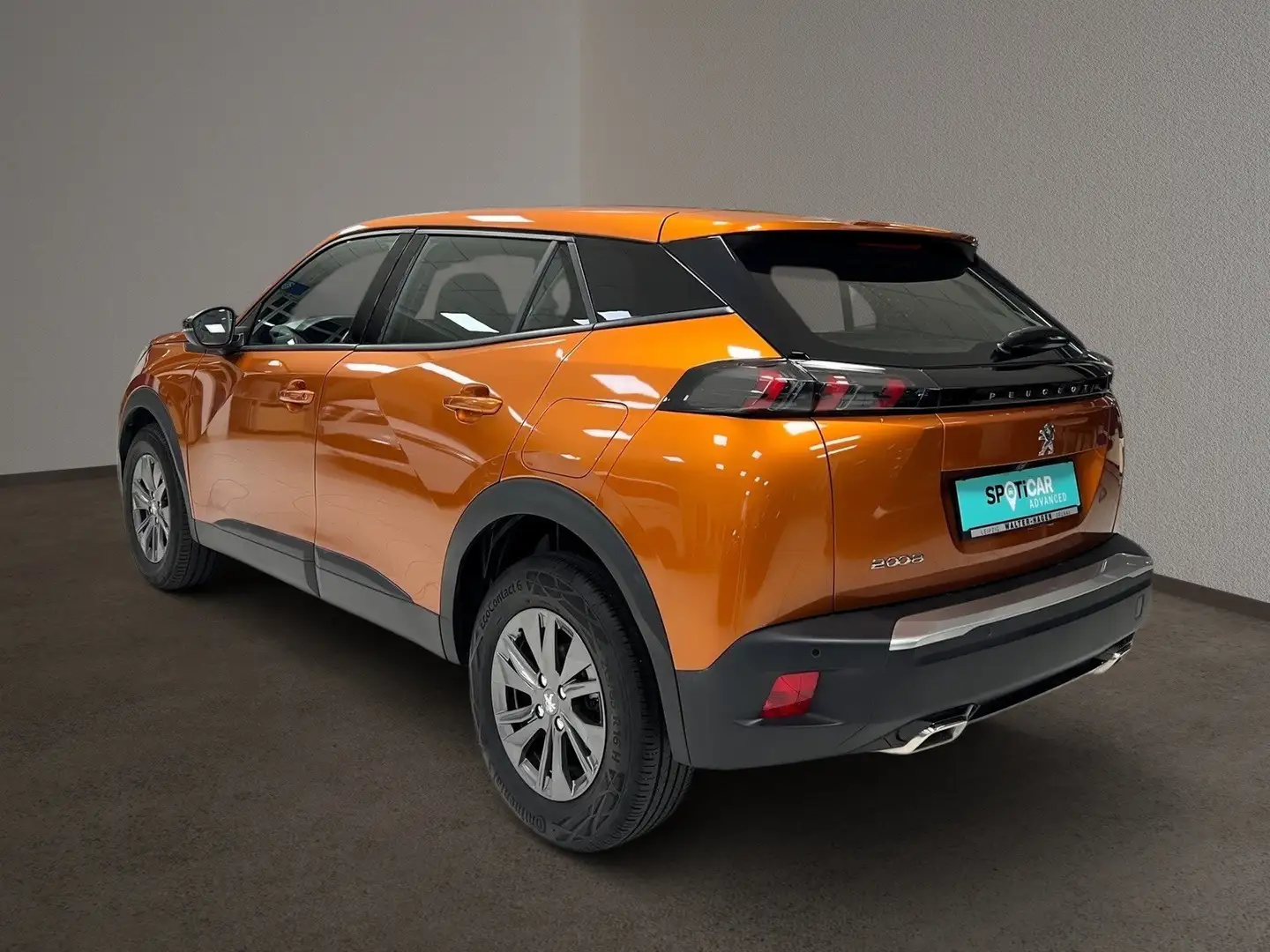 Peugeot 2008 Active Pack 1.2 130 PureTech PDC/RFK/SHZ/LED/DAB Orange - 2
