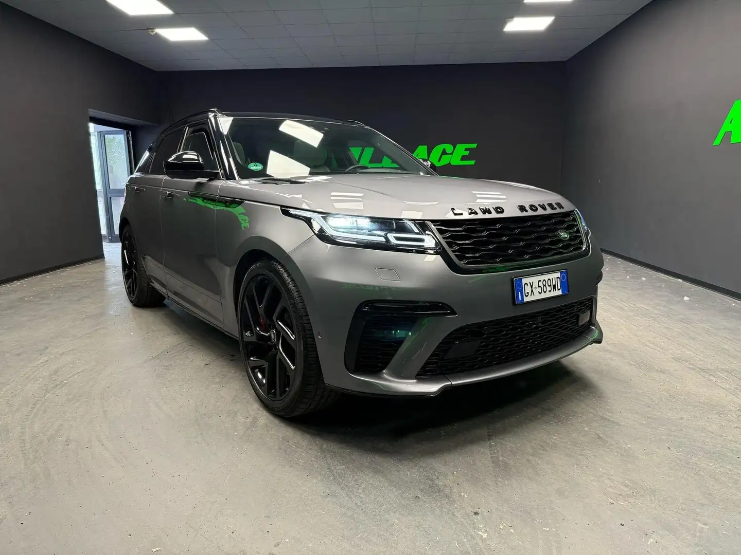 Land Rover Range Rover Velar Velar 5.0 V8 550 SVAutobiography Dynamic Edition Gris - 1