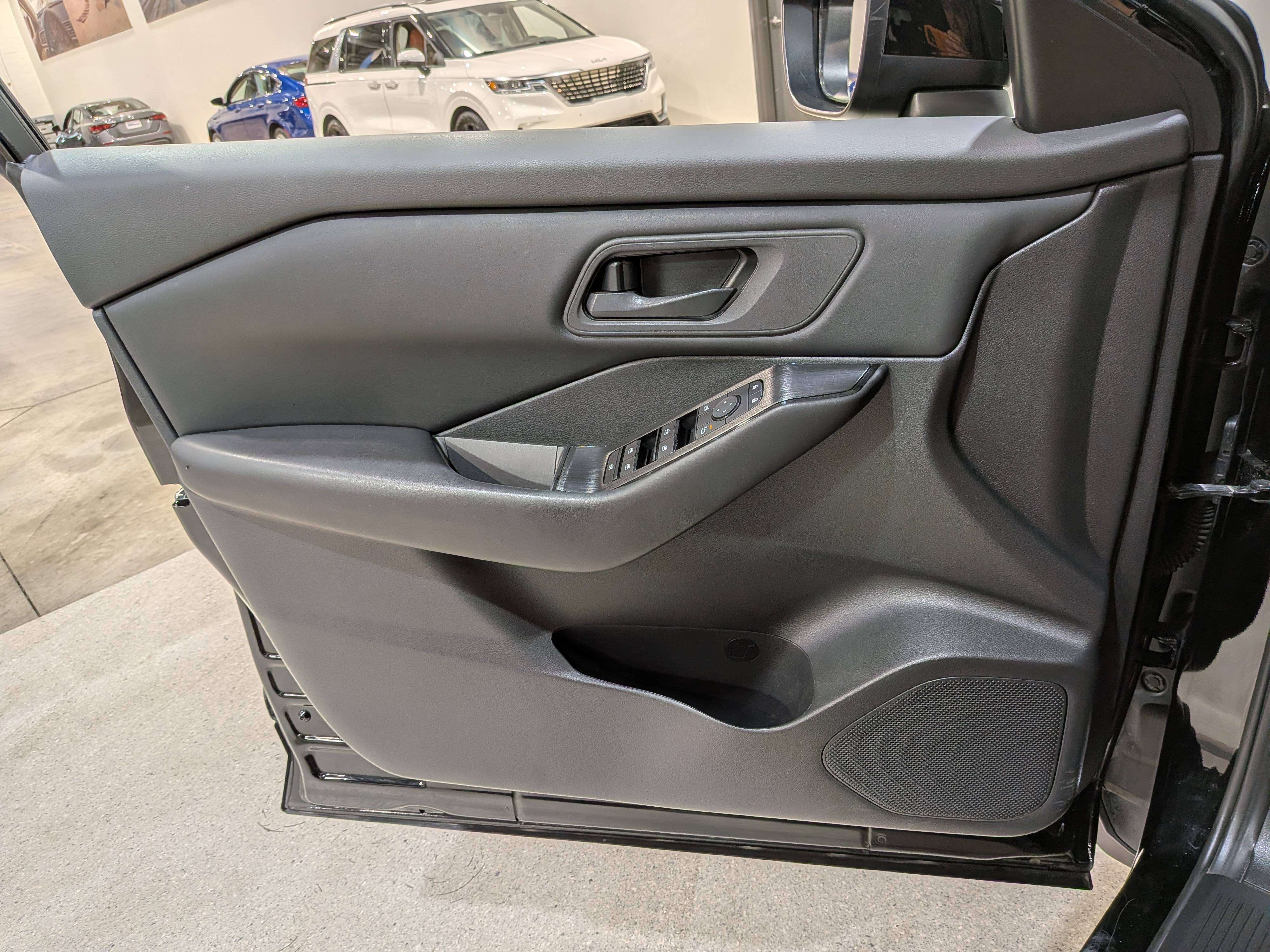 Nissan Rogue 2024