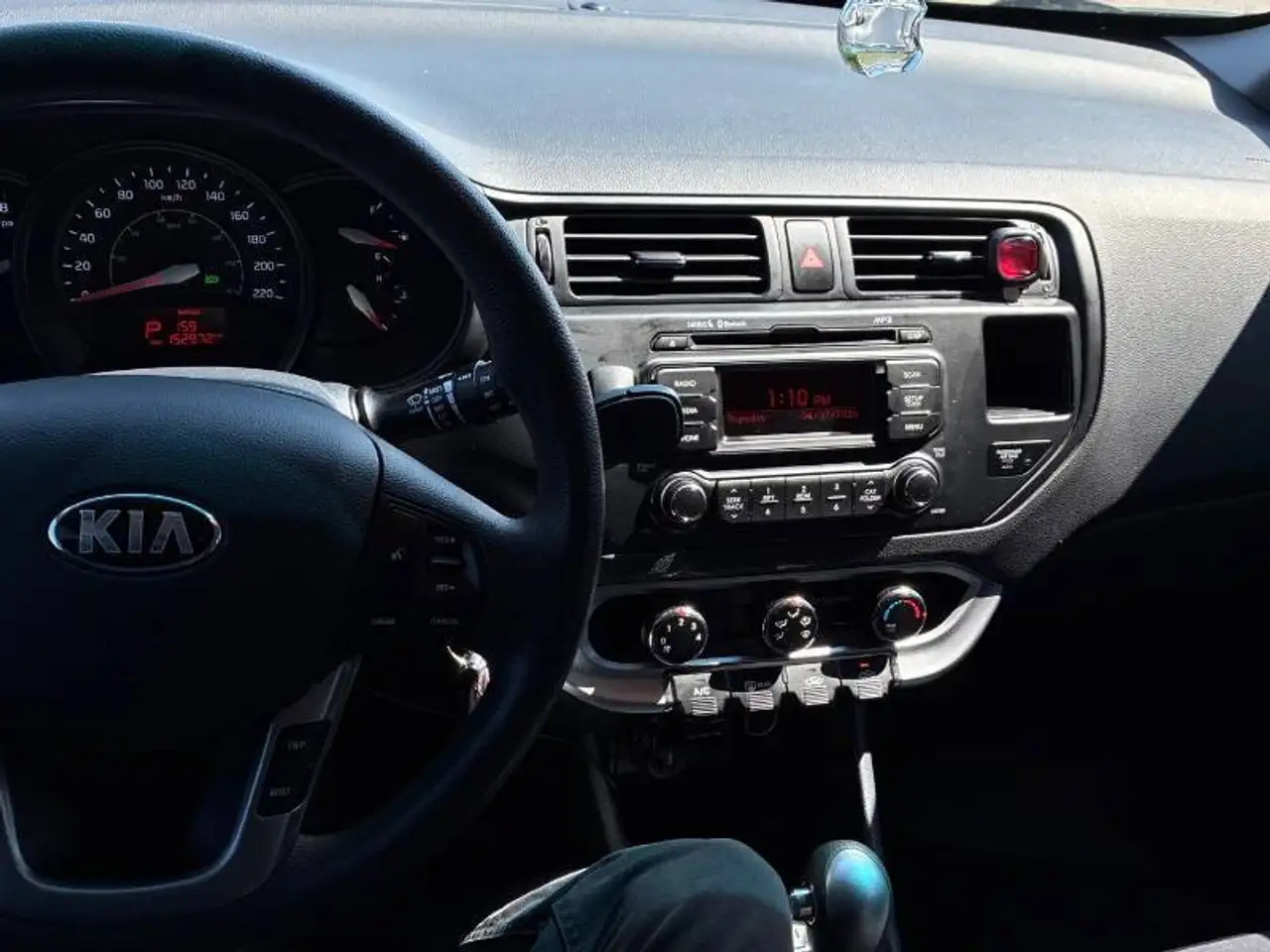 Kia Rio снимка Kia Rio