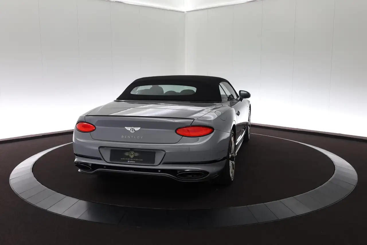 Bentley Continental GTC 2024