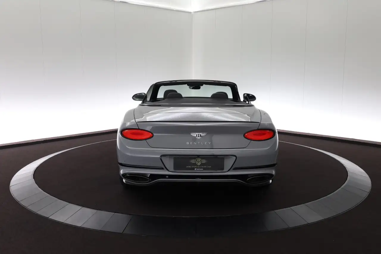 Bentley Continental GTC 2024 — фото 12