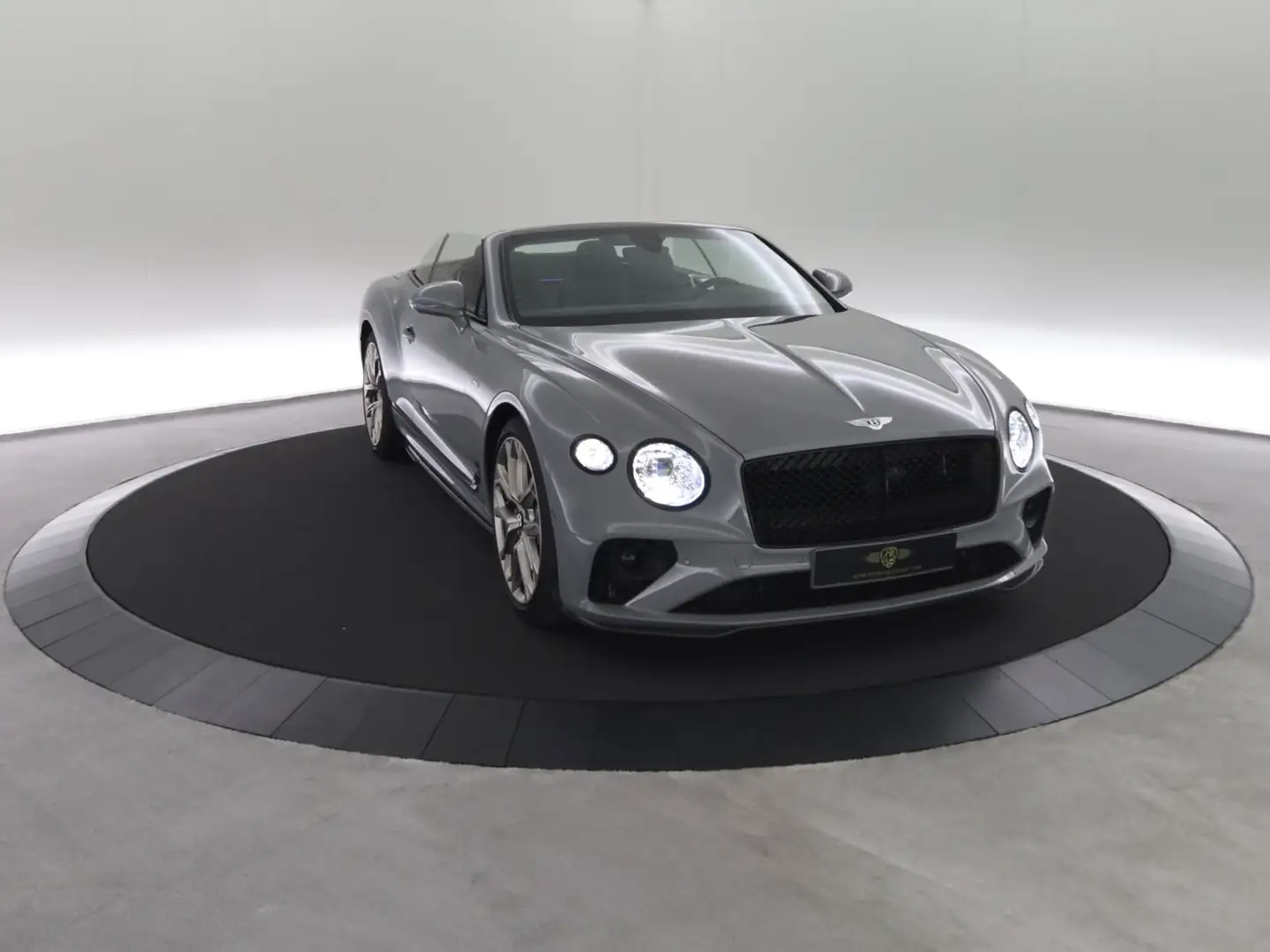 Bentley Continental GTC 6.0 W12 Speed Edition 12 -1 of 120- Šedá - 2