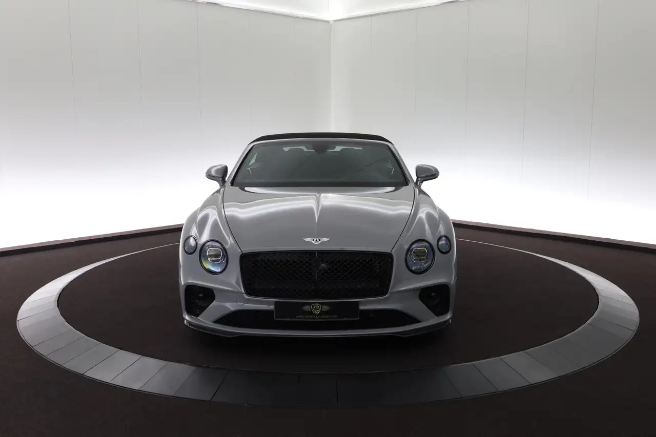 Bentley Continental GTC 2024