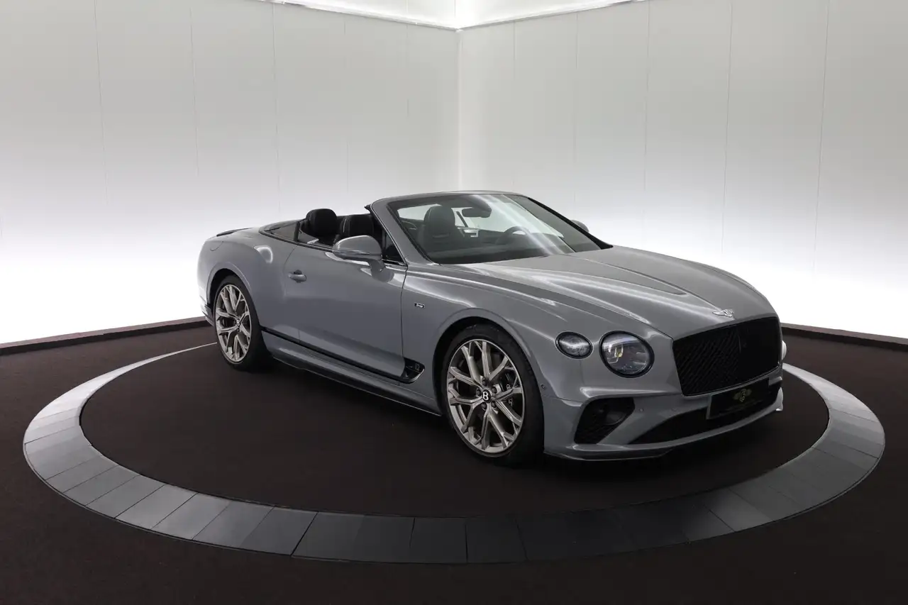 Bentley Continental GTC 2024 — фото 15