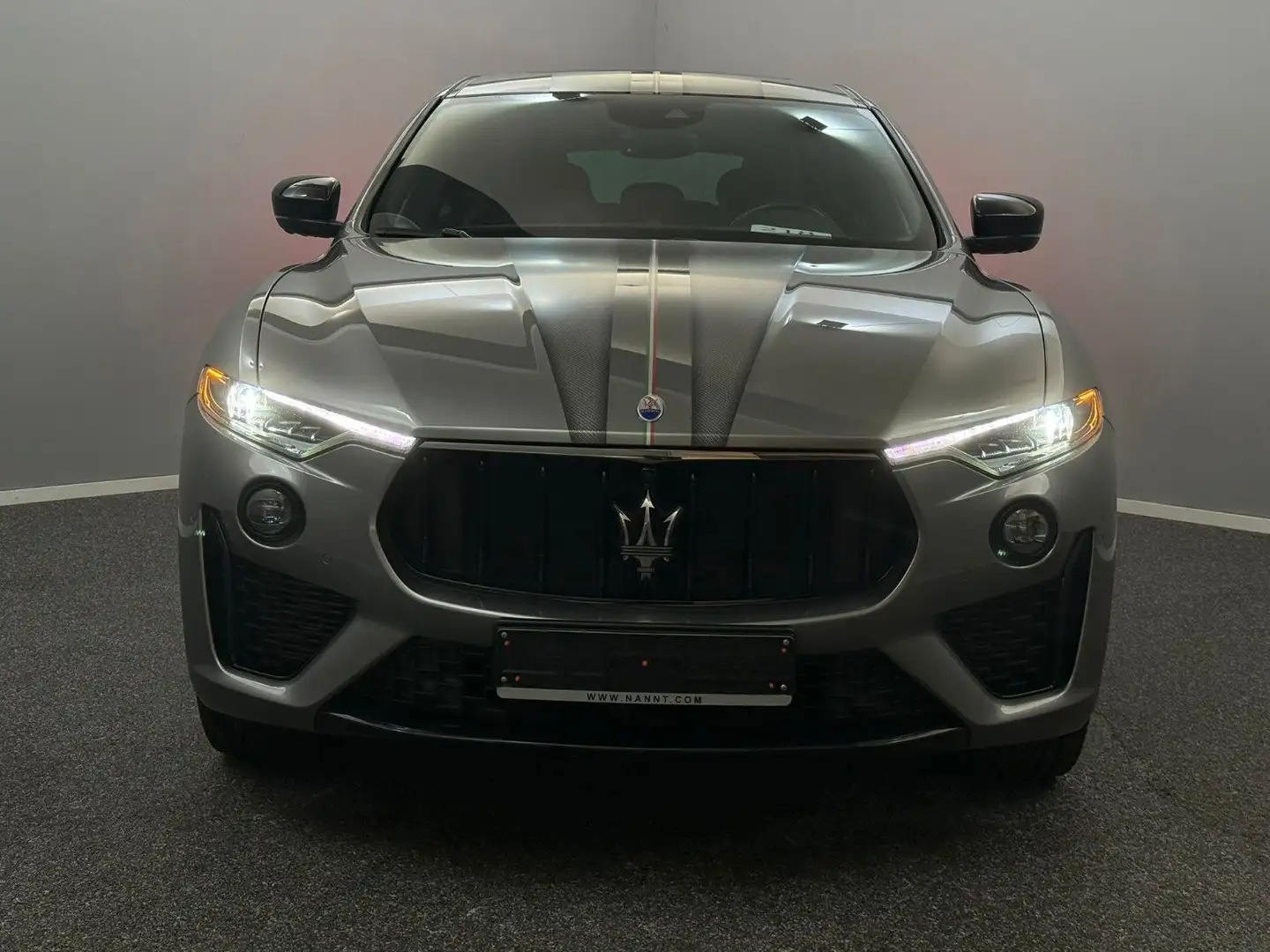 Maserati Levante Gransport 3.0D LUFT*HARMAN&KARDON*PANO Grau - 2