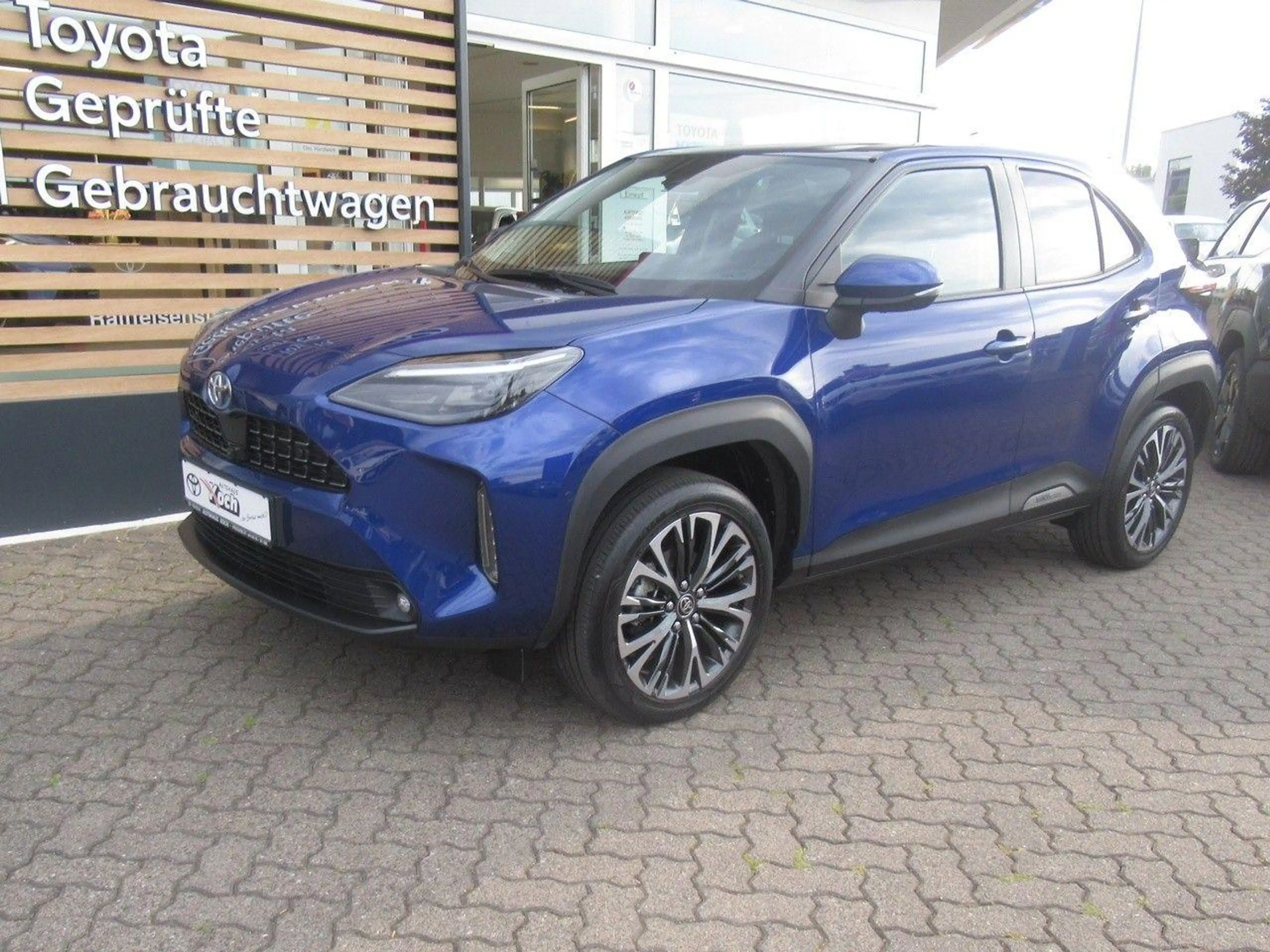 Toyota Yaris Cross Hybrid · Elegant · 116 PS · 360°-Kamera · Mat