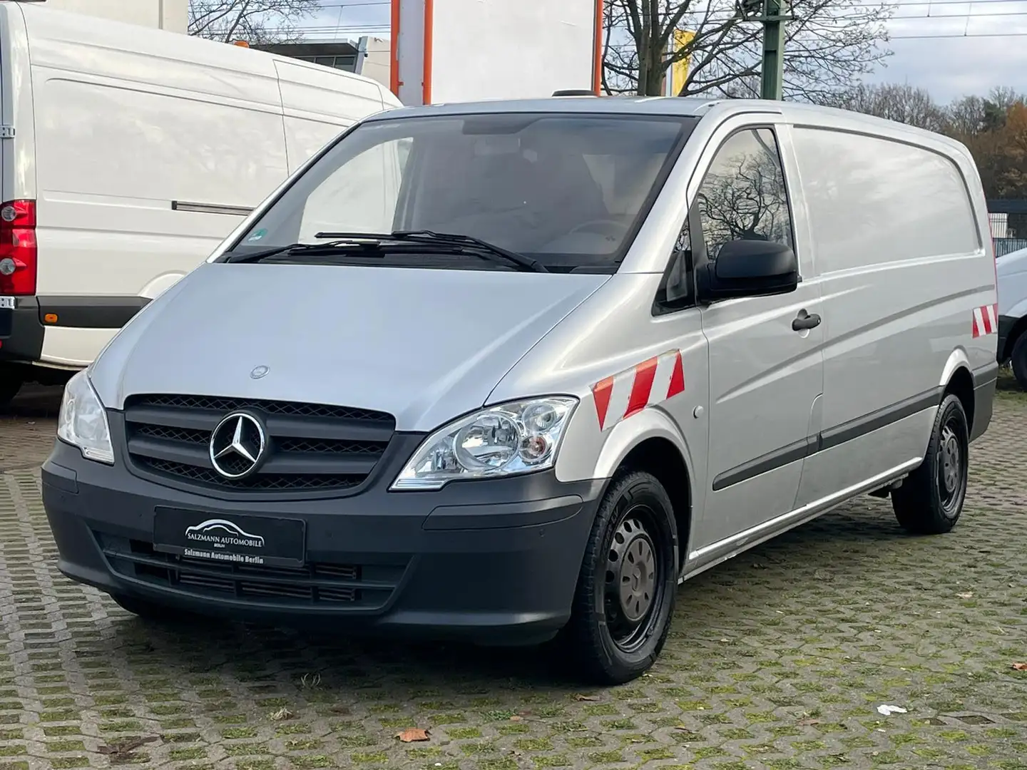 Mercedes-Benz Vito 113 CDI//X-LANG//KLIMA//2.Hand//TOPZUSTAND Silber - 2