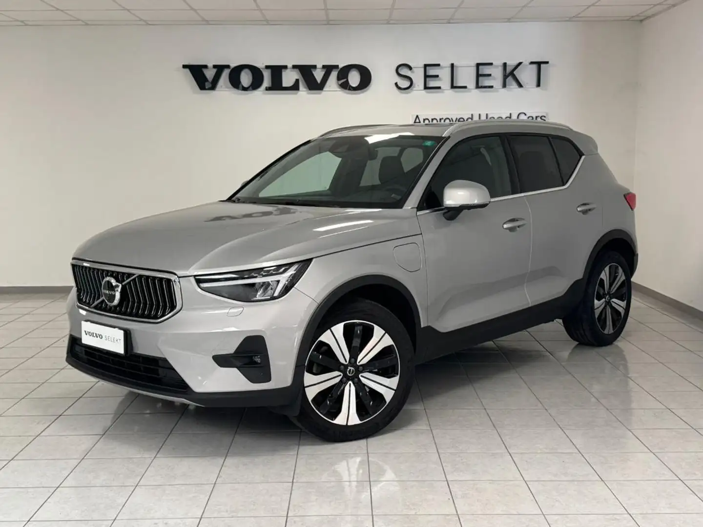Volvo XC40 T5 Recharge Plug-in Hybrid aut. Ultimate Bright Argento - 1