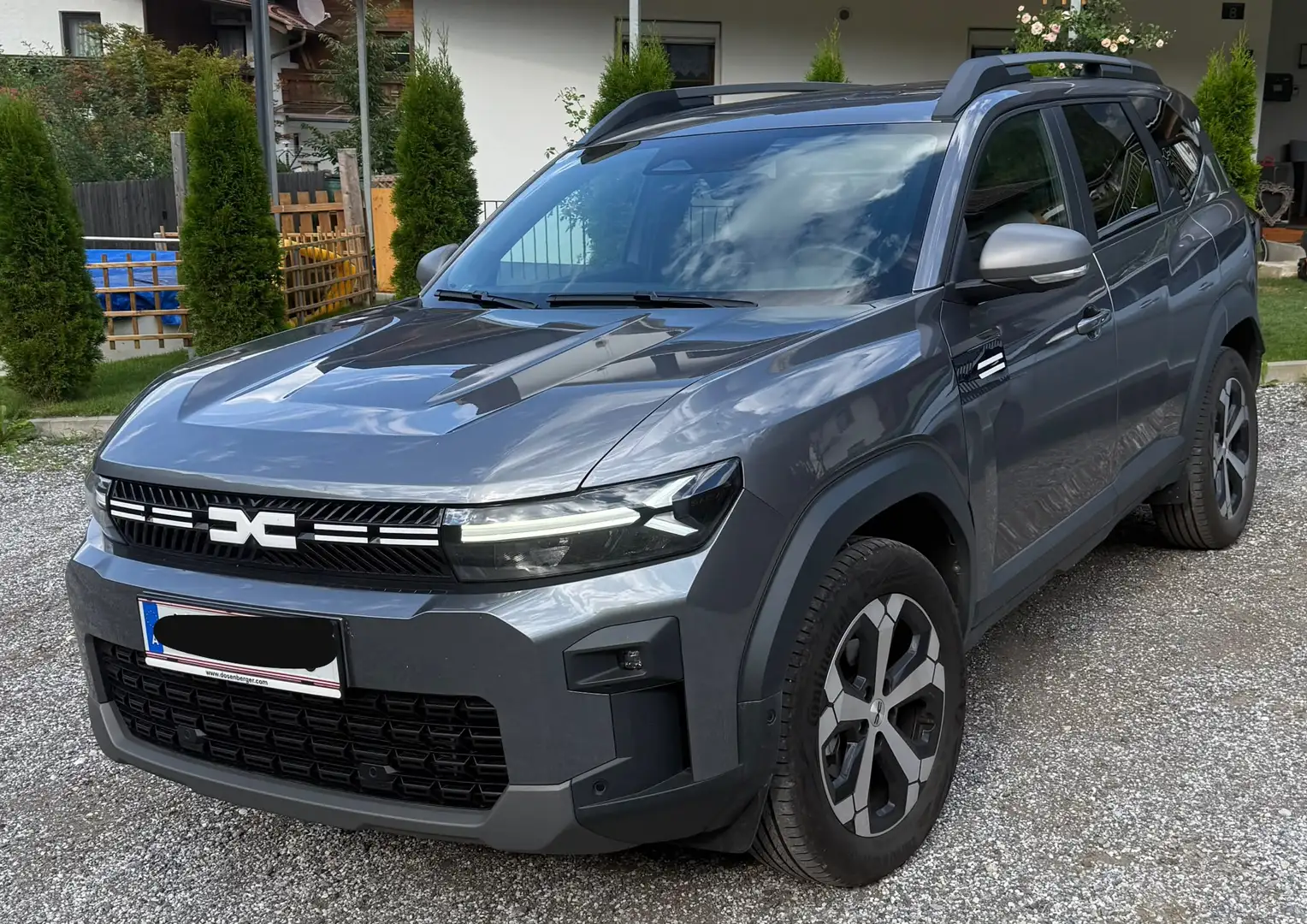 Dacia Bigster Journey Grau - 1