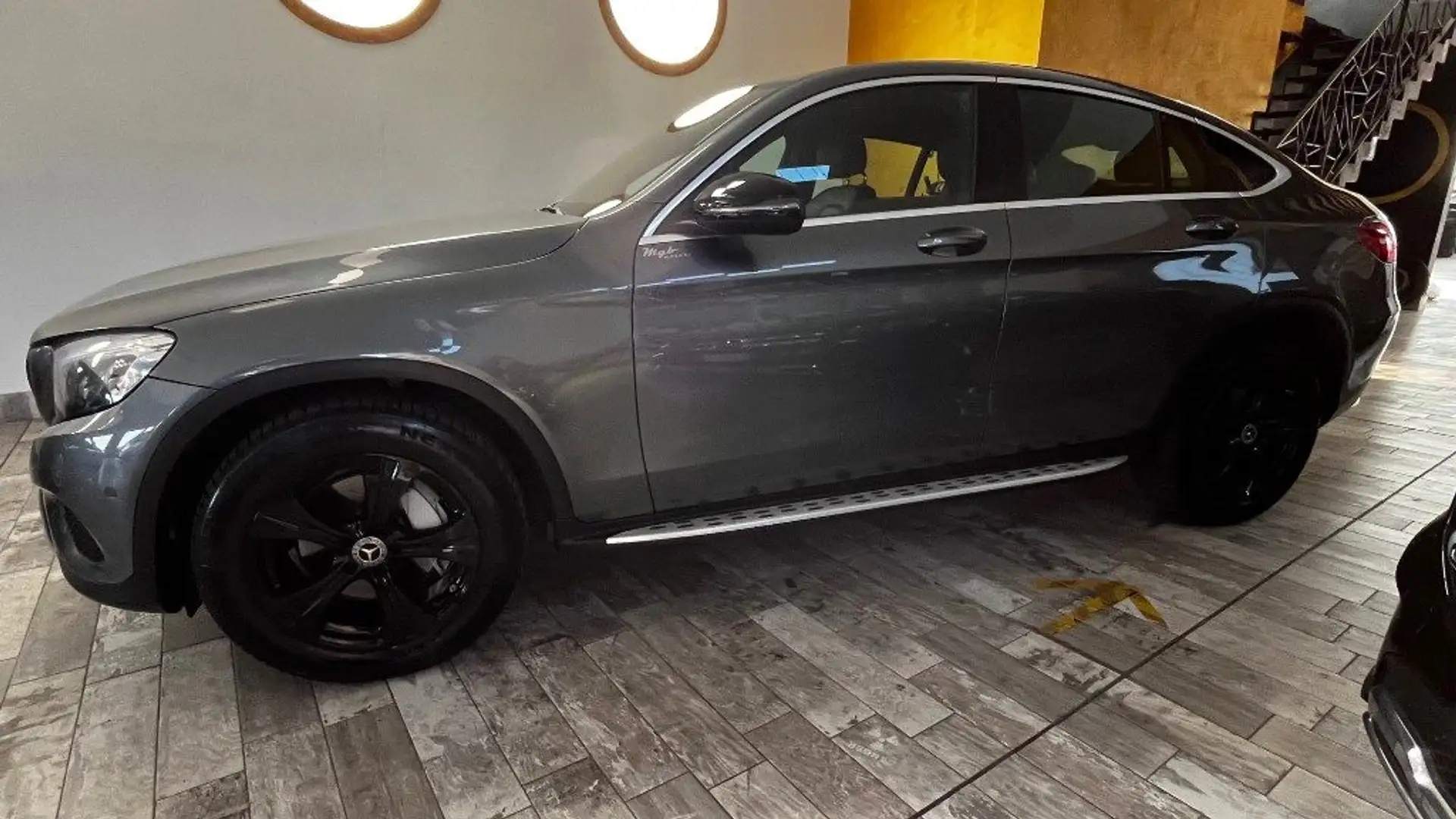 Mercedes-Benz GLC 250 d 4Matic Coupé Sport AMG - PACK LUCI- T. MERCEDES Gris - 1