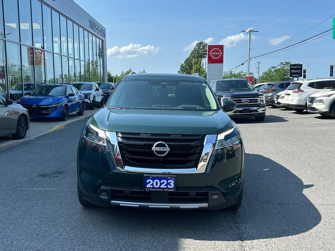 Nissan Pathfinder fotografie Nissan Pathfinder
