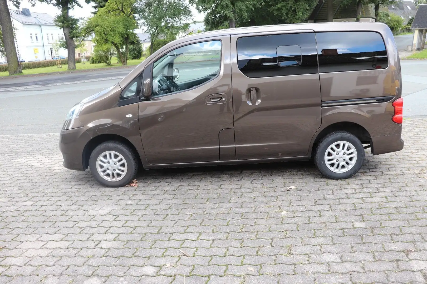Nissan NV200 7 Sitze Navi 2 x Schiebetür Tüv netto6995€ Braun - 2