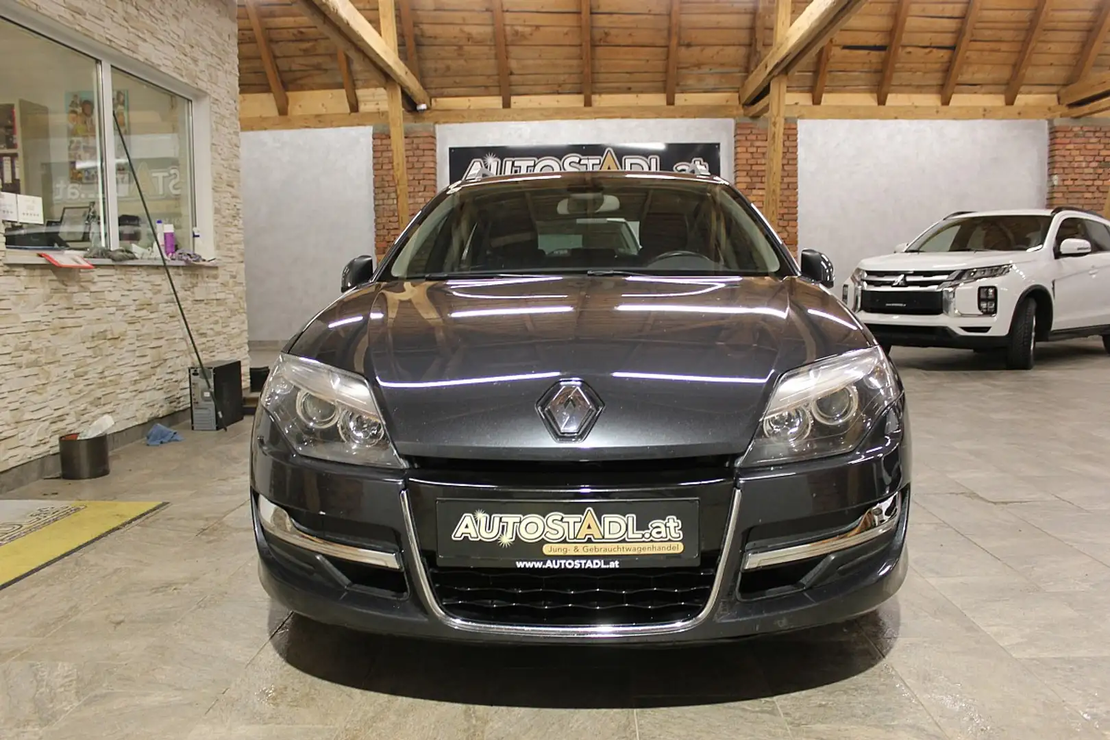 Renault Laguna Grandtour Limited 2,0 Energy dCi 130 Grau - 2