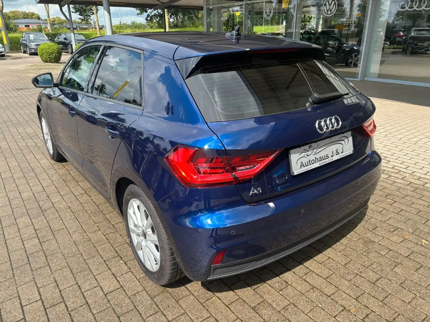 Audi A1 Sportback 25 TFSI LED/PDC/AppConnect/Kessy/SH Blau - 2
