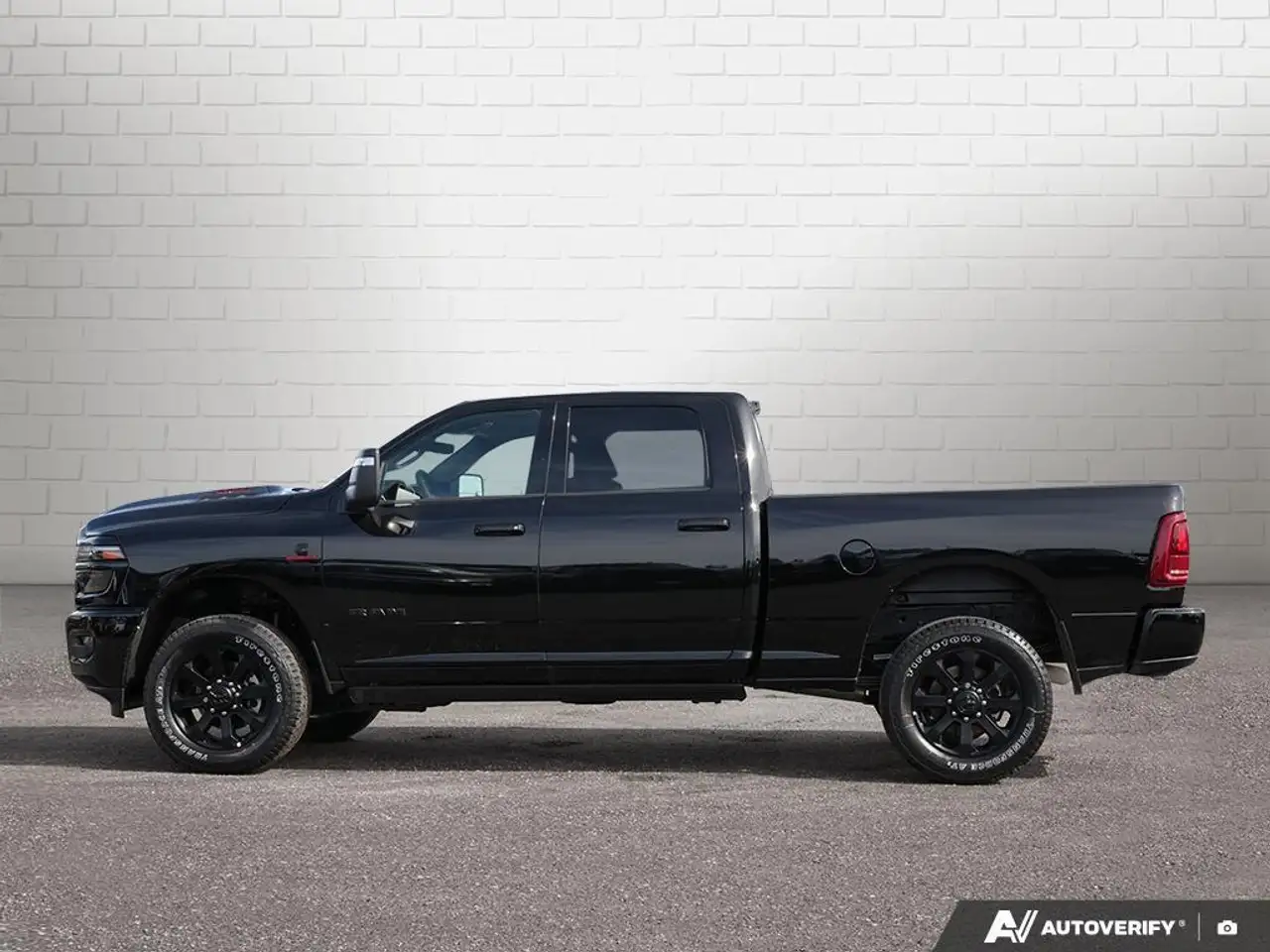 RAM 3500 снимка RAM 3500
