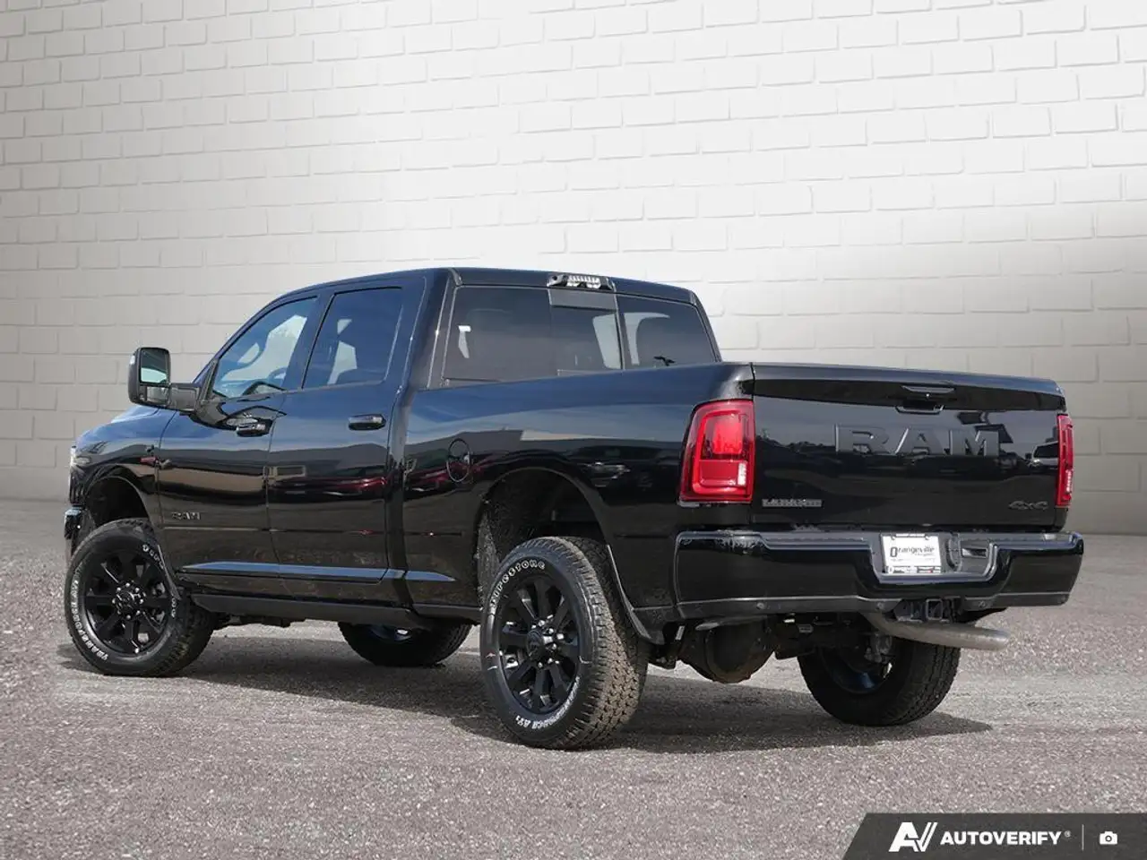 RAM 3500 снимка RAM 3500