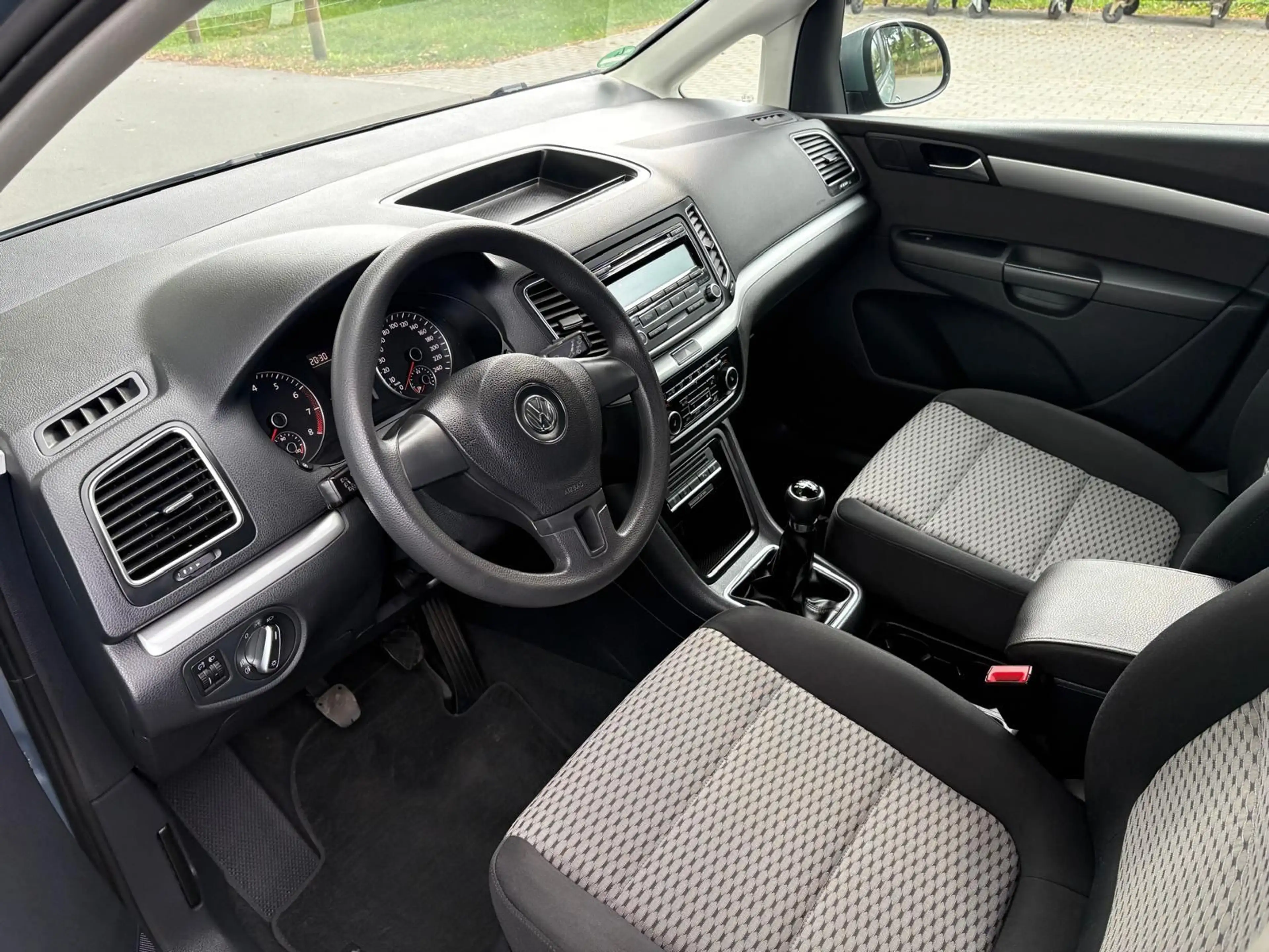 Volkswagen Sharan Trendline Generalüberholte Motor — photo 13
