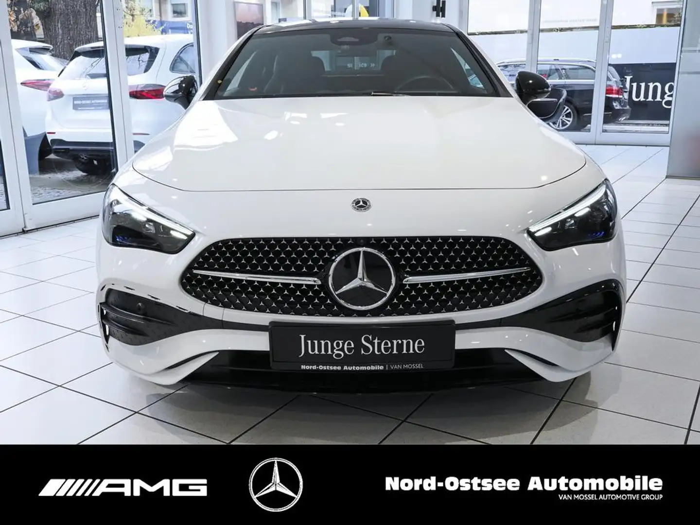 Mercedes-Benz CLE 300 4M AMG COUPÈ NIGHT PANO DIGI LIGHT SOUND Fehér - 2