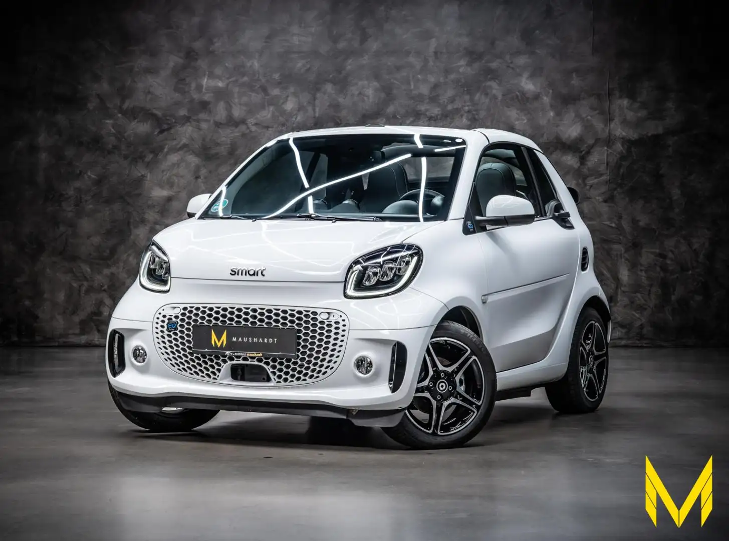 smart forTwo EQ cabrio prime EXCLUSIVE+JBL:RIDE WHITE! White - 1