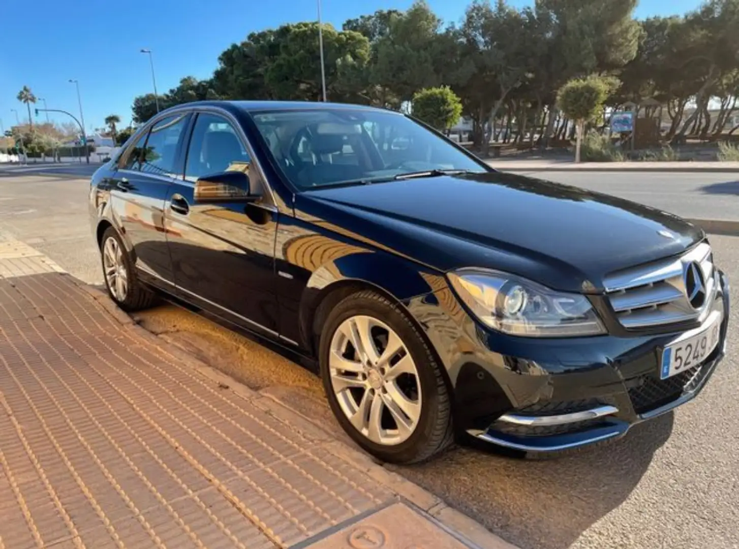 Mercedes-Benz C 180 180CDI BE Elegance 7G Plus - 1