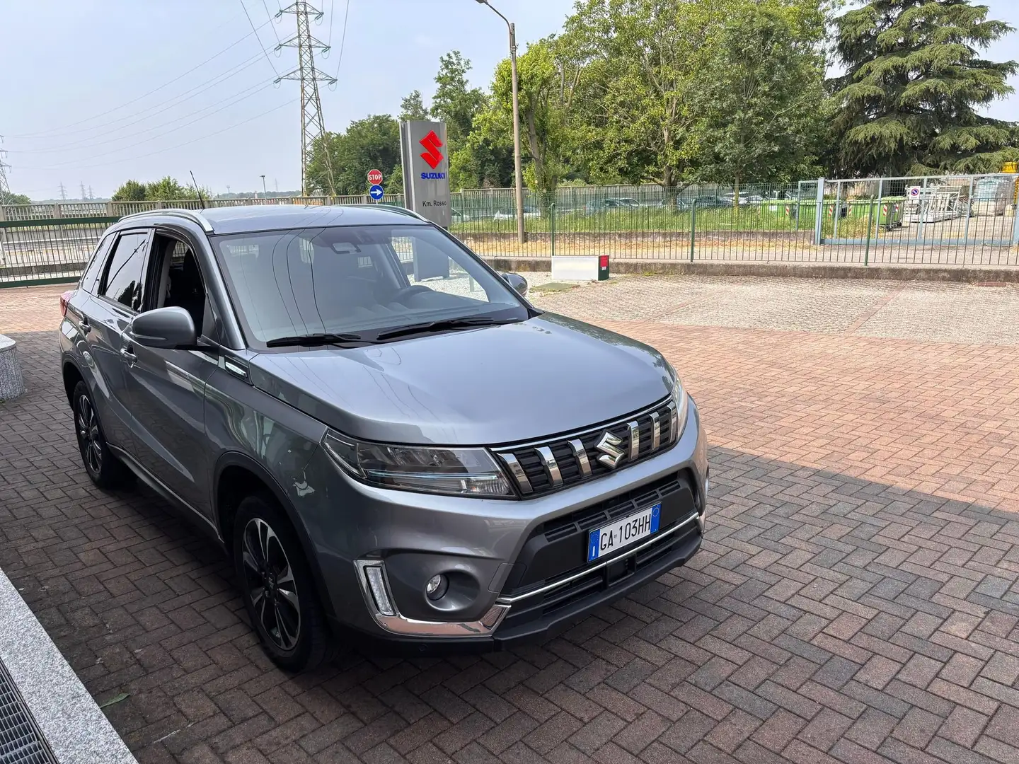 Suzuki Vitara 1.4 Hybrid Top - 2