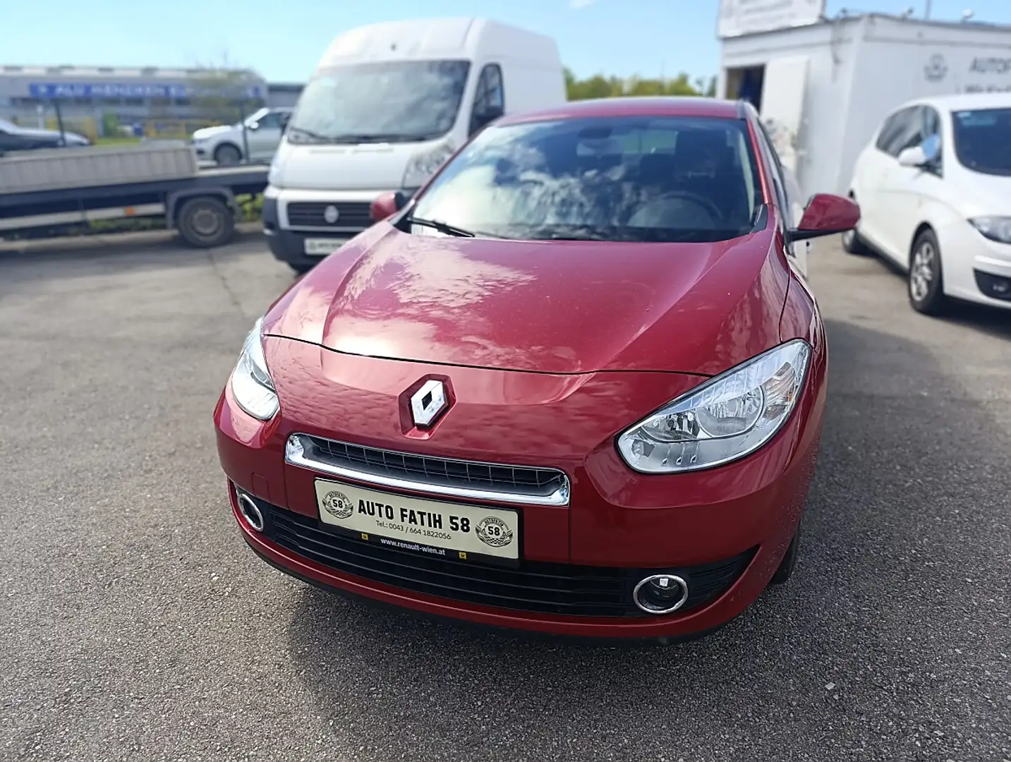 Renault Fluence 1,6 16V Schwarz - 2