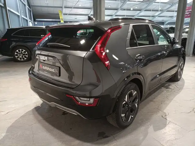 Kia E-Niro view 5