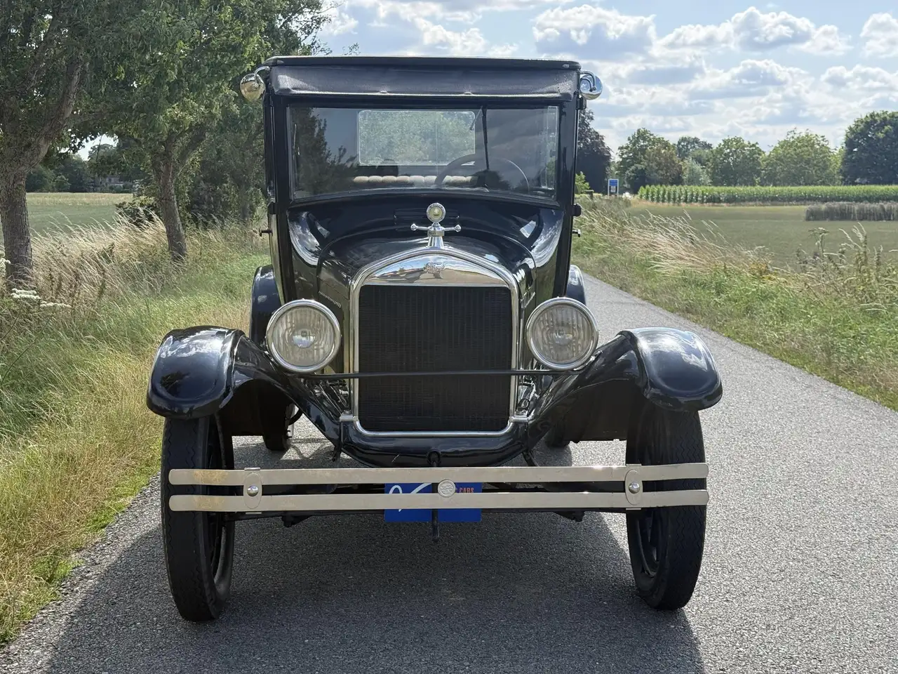 Ford Model T Tudor, foto 2