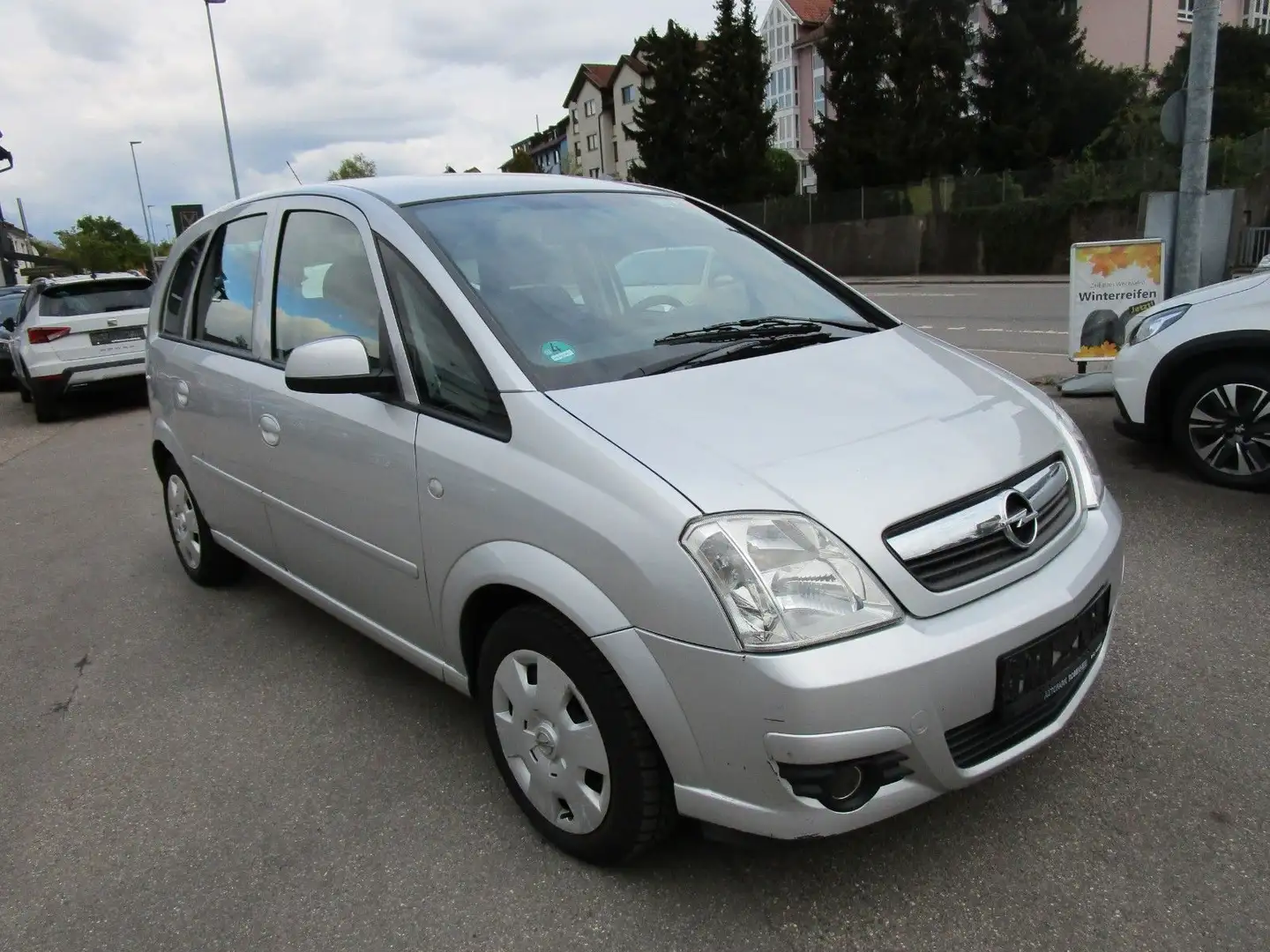 Opel Meriva Edition 1.6  *Tüv bis 12-2025 Srebrny - 2
