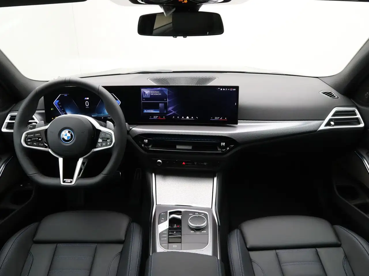 BMW 3 Series 2026 — фото 13
