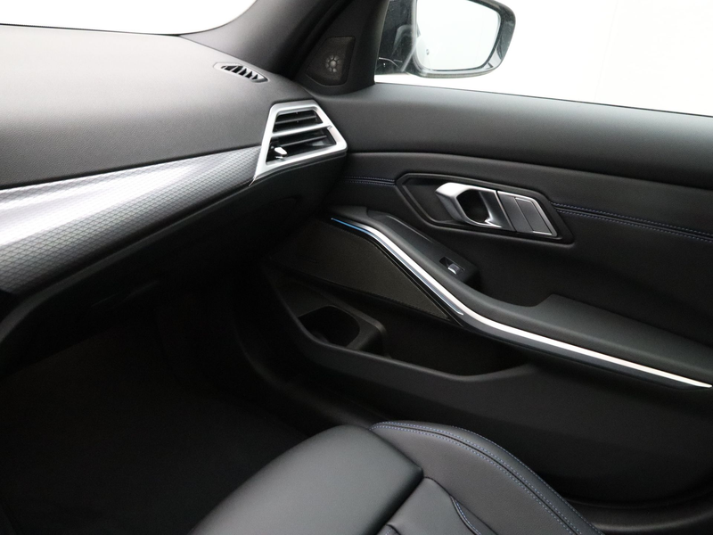BMW 330 3 Serie 330e — photo 15