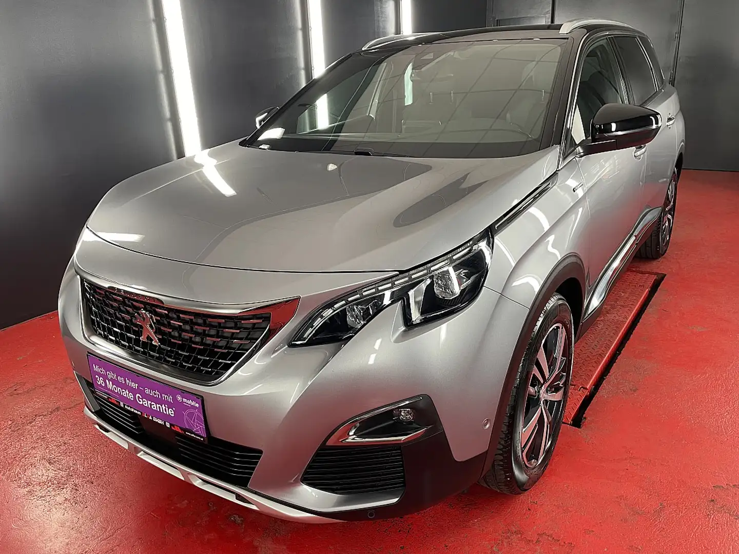 Peugeot 5008 1,5 BlueHDI 130 S&S 6-Gang GT Line Gris - 2