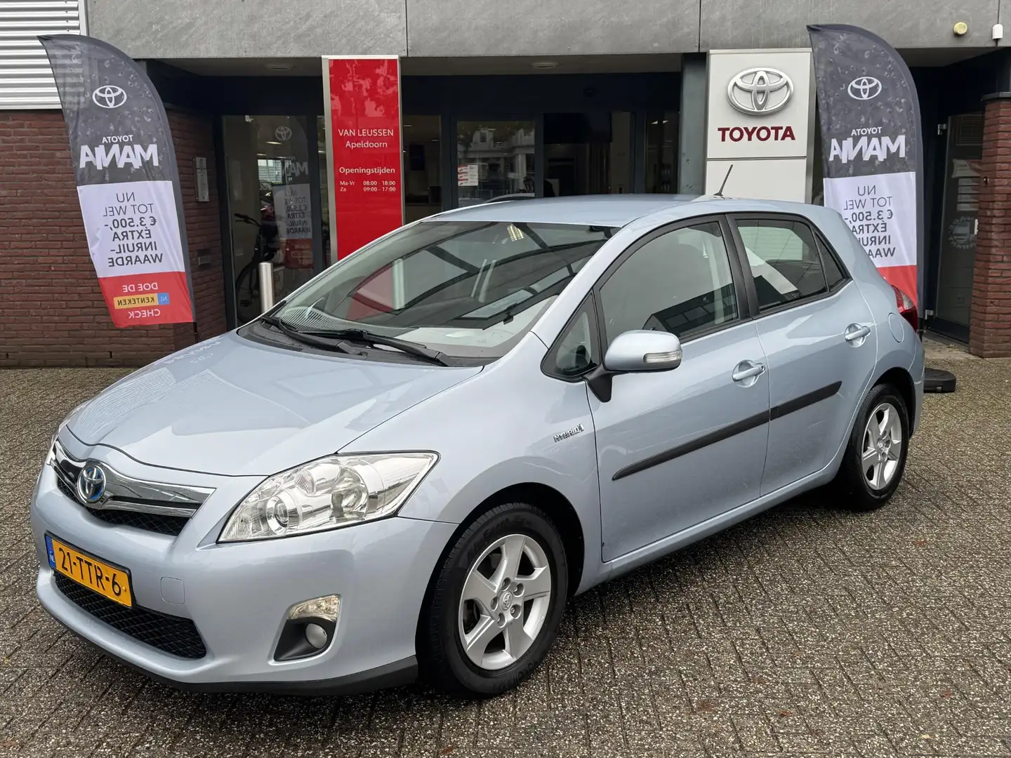 Toyota Auris 1.8 Hybrid ASPIRATION TREKHAAK CLIMA NAVI CRUISE B Bleu - 1