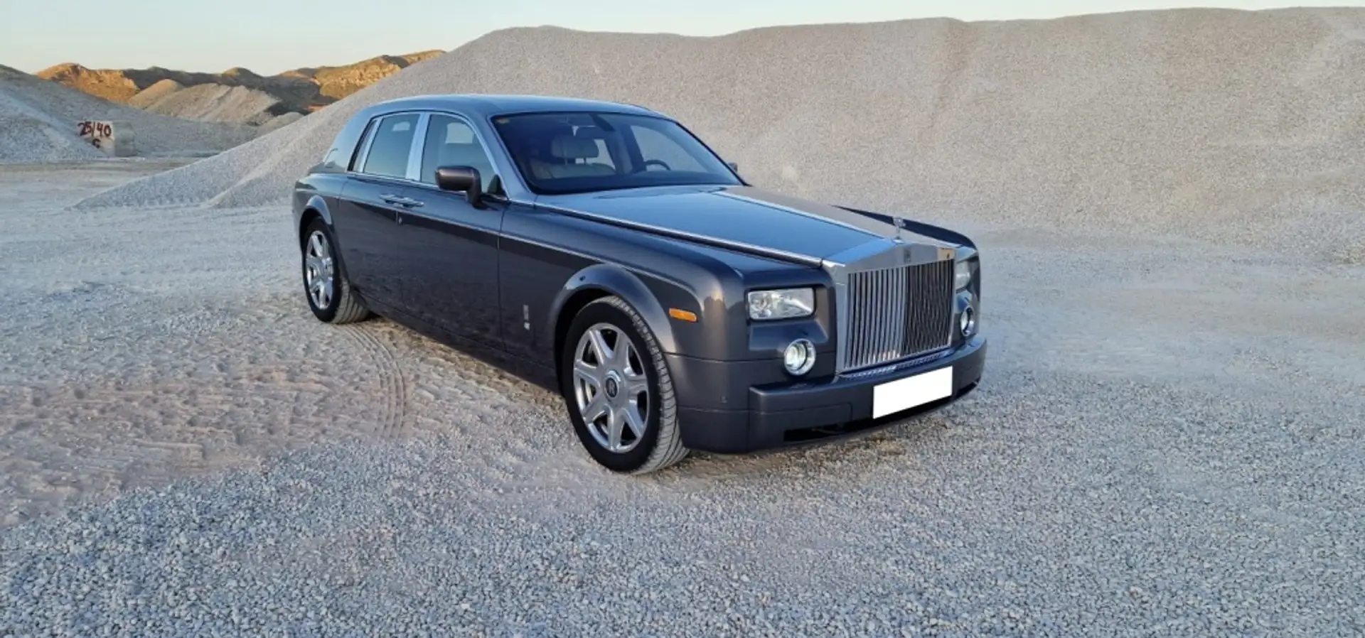 Rolls-Royce Phantom V12 Gris - 1