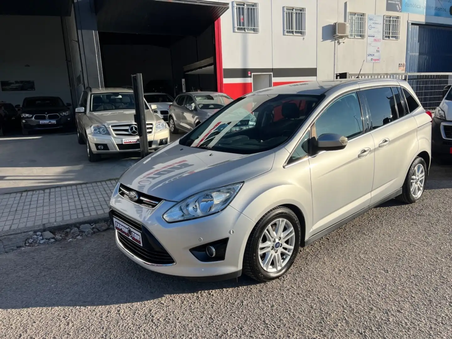 Ford Grand C-Max 1.6TDCi Trend Gris - 1