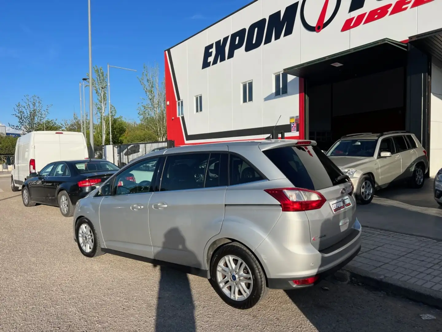 Ford Grand C-Max 1.6TDCi Trend Gris - 2