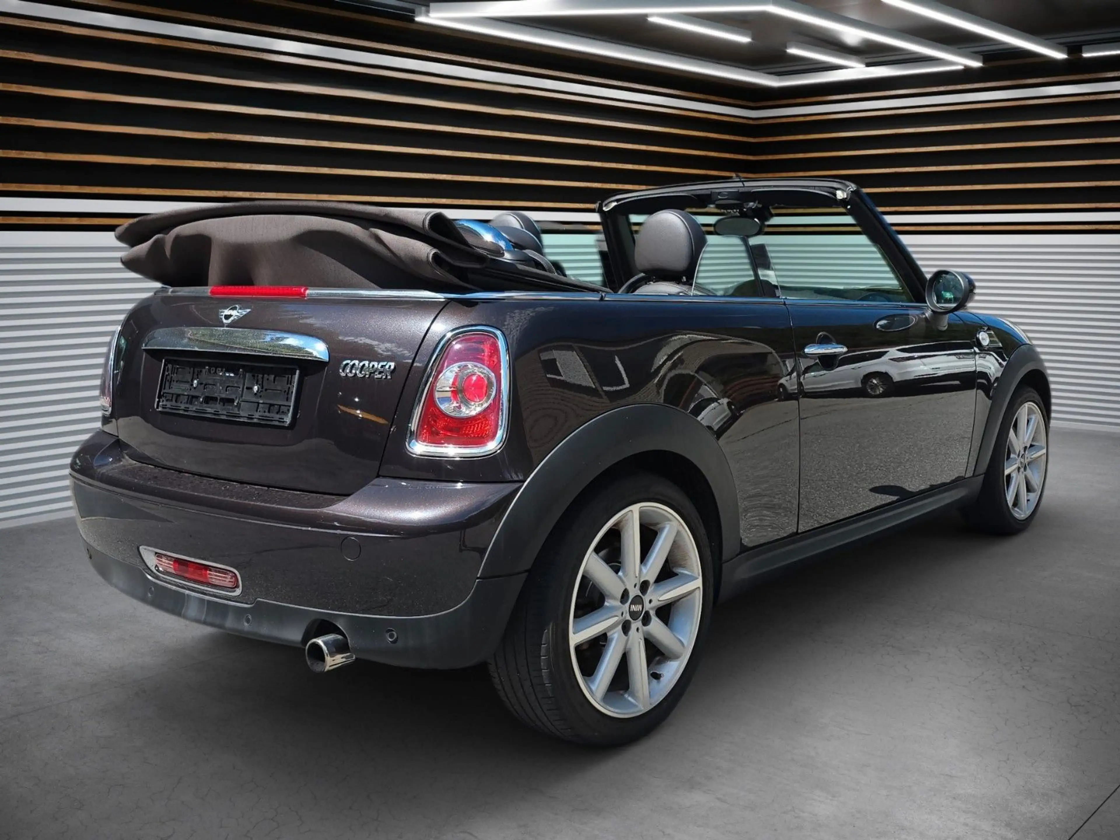 MINI Cooper Cabrio Highgate — photo 3