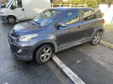 90 D-4D FAP AWD Lounge