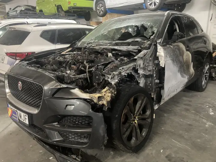 Jaguar F-Pace 2016, foto 5