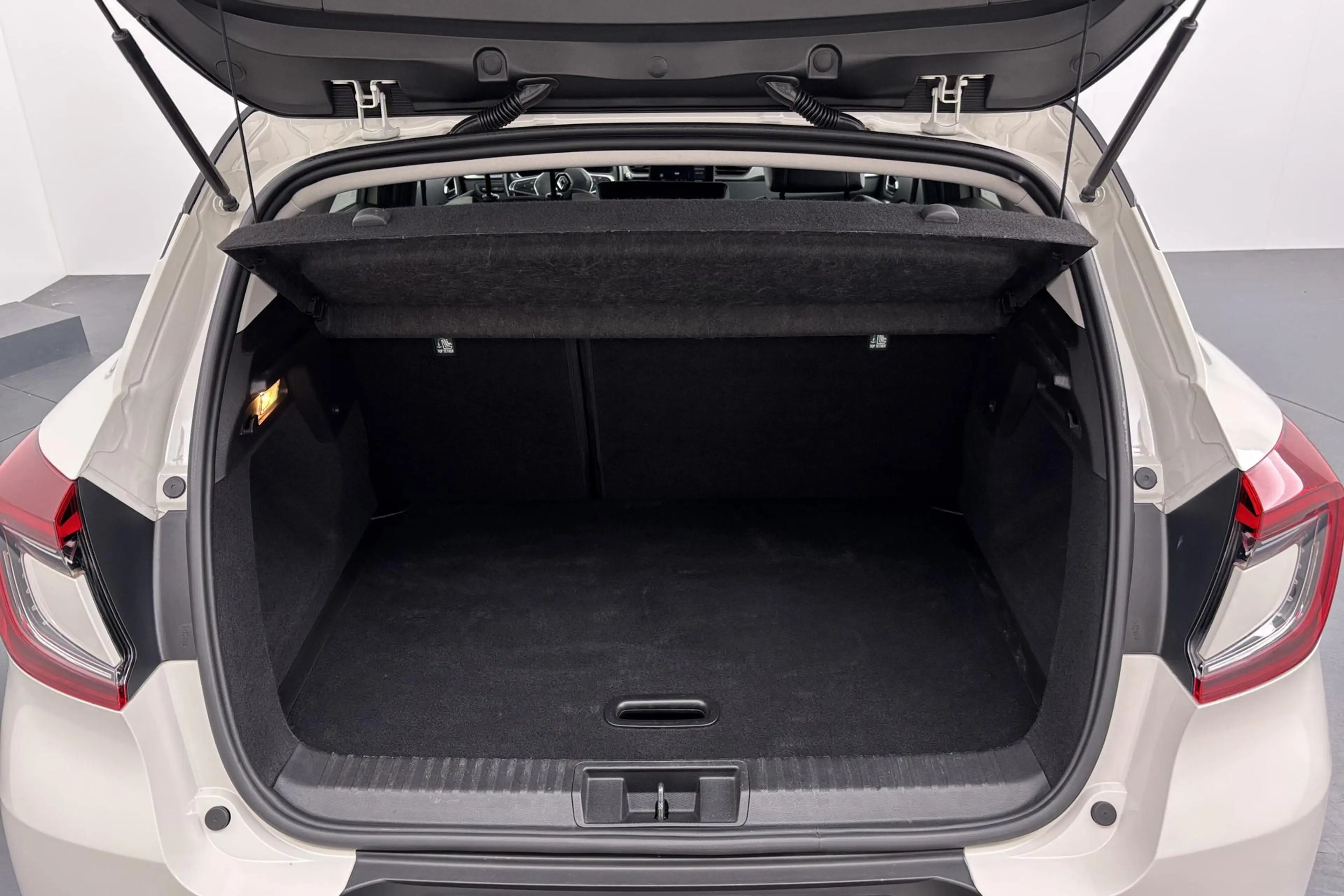 Renault Captur 1.0 TCe 100 Intens Compacte SUV met veel rijplezie — photo 12